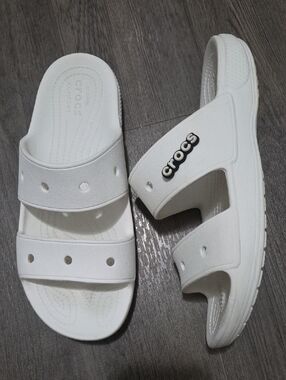 CROCS Classic White Slide Sandals